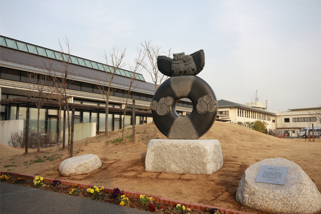 北川辺町 モニュメント / 西巻　一彦